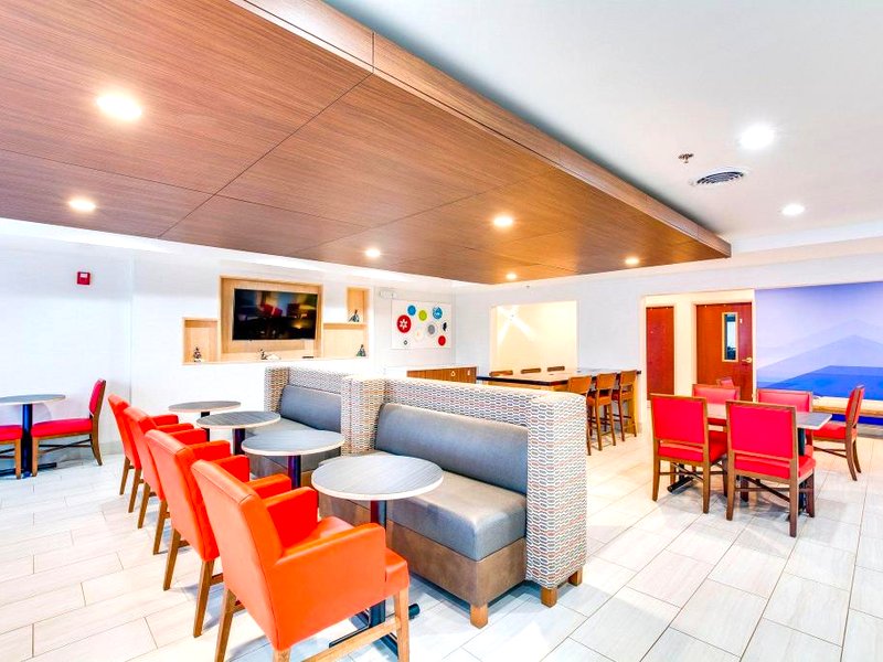 ホリデイ イン エクスプレス ヴィンセンズ バイ IHG (Holiday Inn Express Vincennes By IHG)の写真