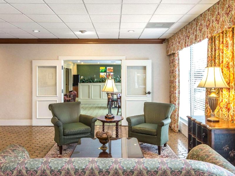 Quality Inn & Suites McDonough South I-75の写真