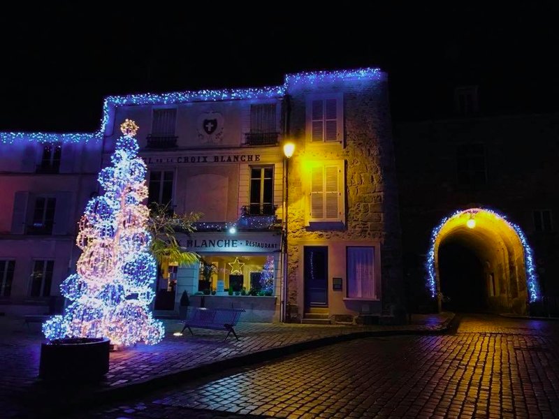 CROIX BLANCHE - LE LOGISの写真