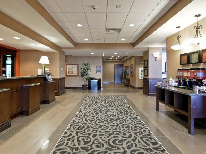 ハンプトン イン バイ ヒルトン ノース ベイ (Hampton Inn by Hilton North Bay)の写真