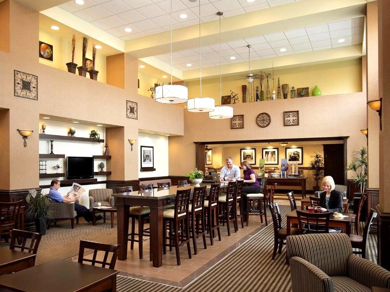 ハンプトン イン バイ ヒルトン ノース ベイ (Hampton Inn by Hilton North Bay)の写真