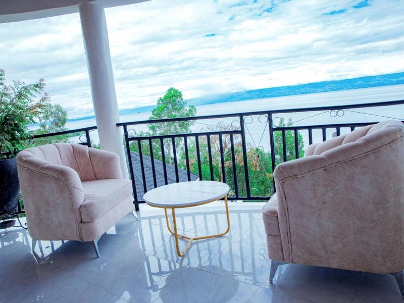 KIGUFI HILL, Agape Resort & Kivu Edgeの写真