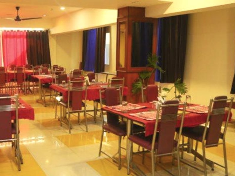 Dhanunjayas Luxury Hotelの写真