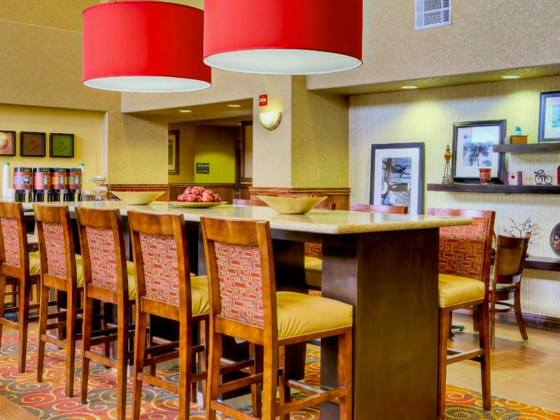 Hampton Inn & Suites Palmdaleの写真