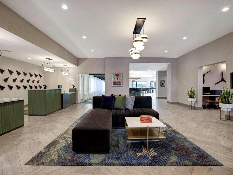 DoubleTree by Hilton Palmdaleの写真