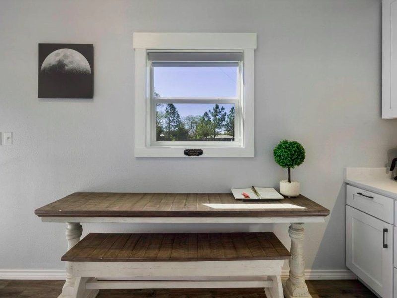 Country Suite Apartment near Lake Fork with Stocked Pond and Walking Trailsの写真
