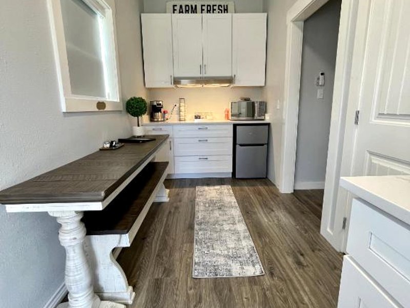 Country Suite Apartment near Lake Fork with Stocked Pond and Walking Trailsの写真