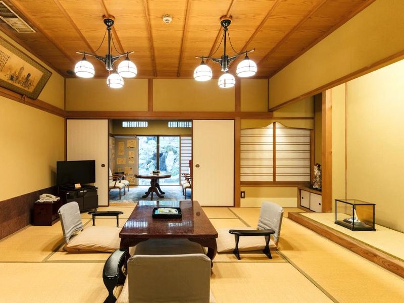 二日市温泉　大丸別荘 (Futsukaichi Hot Spring - Daimaru Besso)の写真