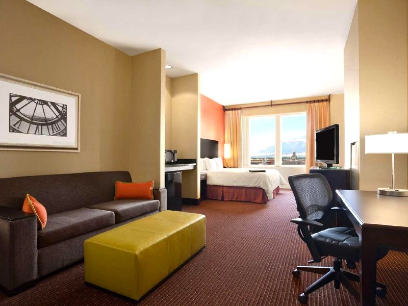 ハンプトン イン ＆ スイーツ オグデン (Hampton Inn & Suites Ogden)の写真