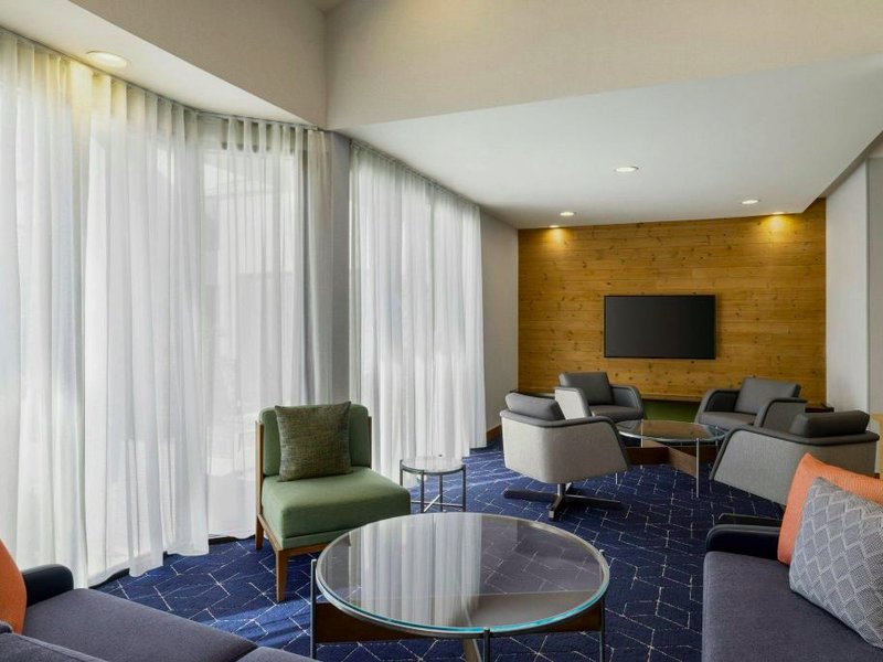 Courtyard by Marriott Atlanta Northlakeの写真