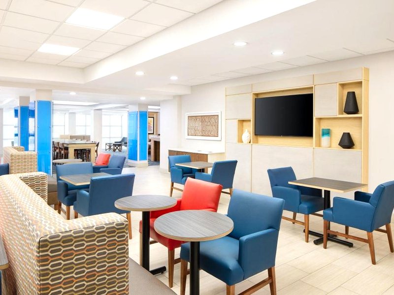 Holiday Inn Express & Suites Atlanta - Tucker Northlake By IHGの写真