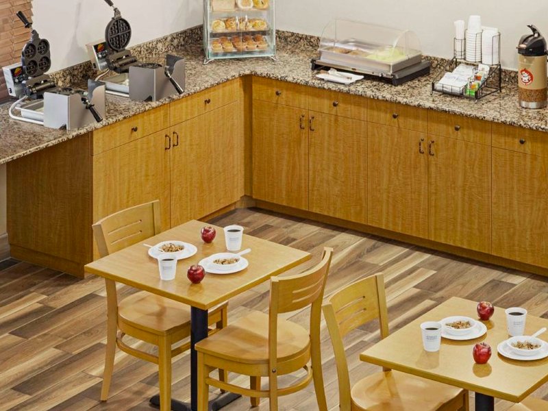 AmericInn by Wyndham Sauk Centreの写真