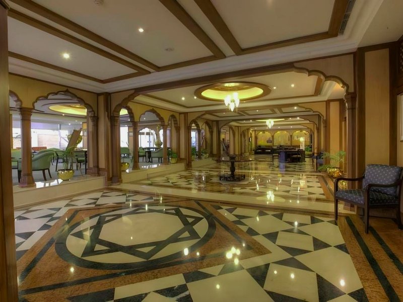 アバリタワー カラチ (Avari Tower Karachi)の写真