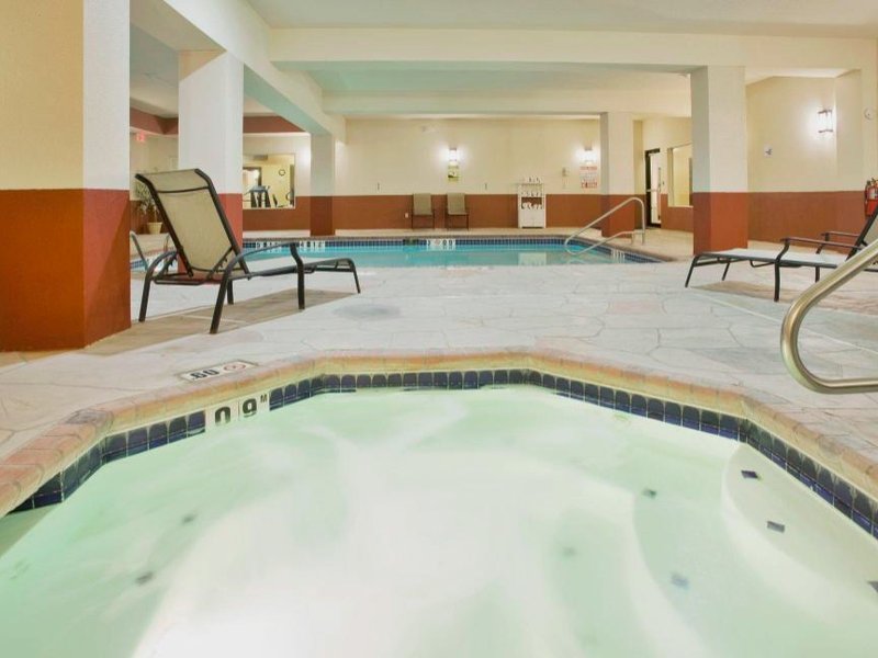Holiday Inn Express Boonville By IHGの写真