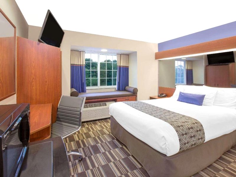 マイクロテル イン&スイーツ バイ ウインダム マニスティー (Microtel Inn & Suites by Wyndham Manistee)の写真