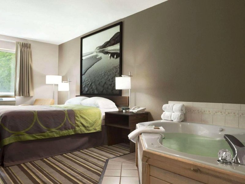 スーパー 8 バイ ウインダム マニスティー (Super 8 By Wyndham Manistee)の写真