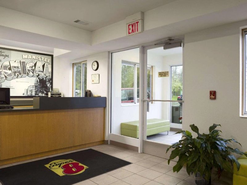 スーパー 8 バイ ウインダム マニスティー (Super 8 By Wyndham Manistee)の写真