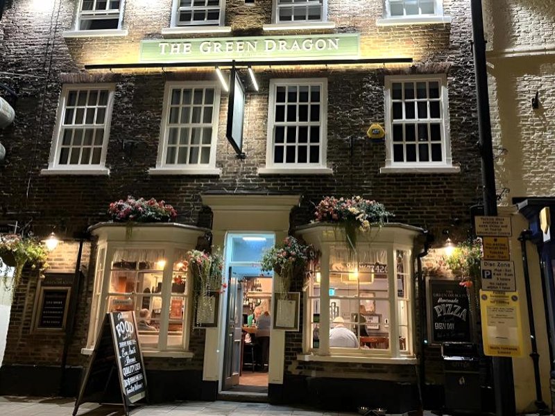 The Green Dragonの写真