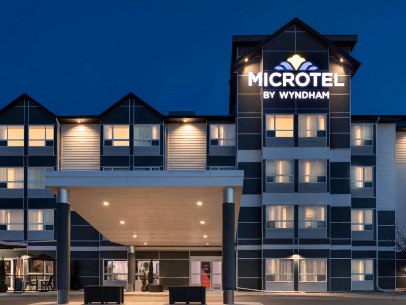 Microtel Inn & Suites by Wyndham Weyburnの写真