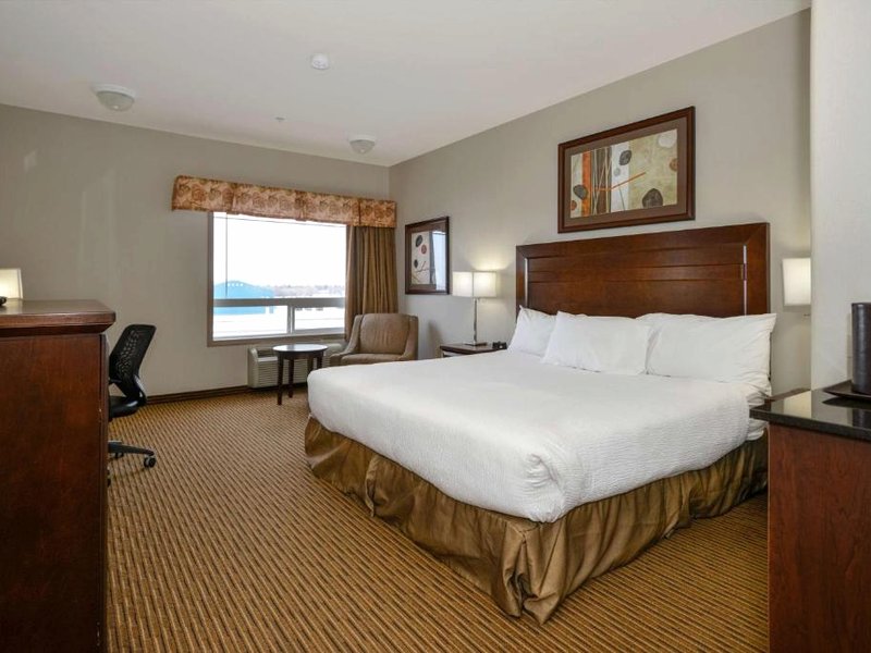 Coast Weyburn Hotelの写真