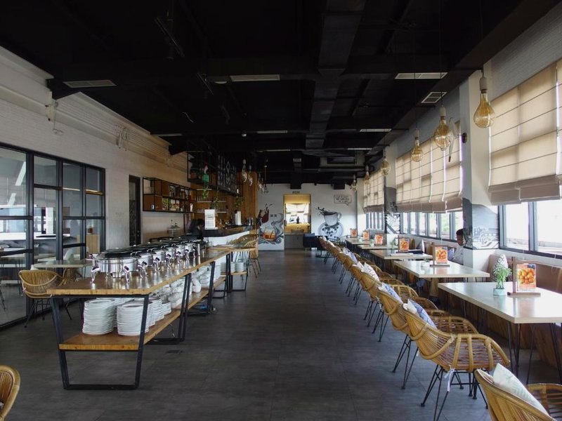 ザ シティ ホテル (The City Hotel)の写真