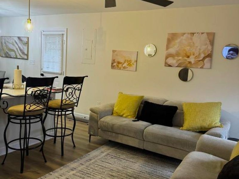 Marvelous 3-bedroom 2-bathroom house with Central Air charming Georgetownの写真