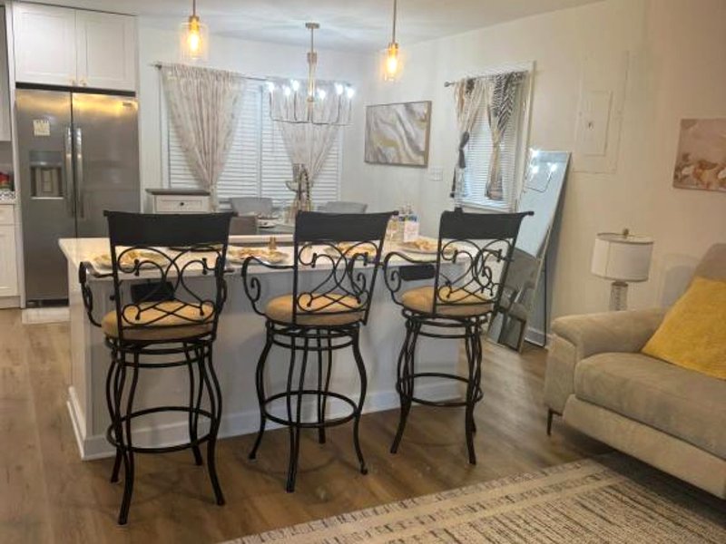 Marvelous 3-bedroom 2-bathroom house with Central Air charming Georgetownの写真